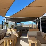 Sunset Apartment *